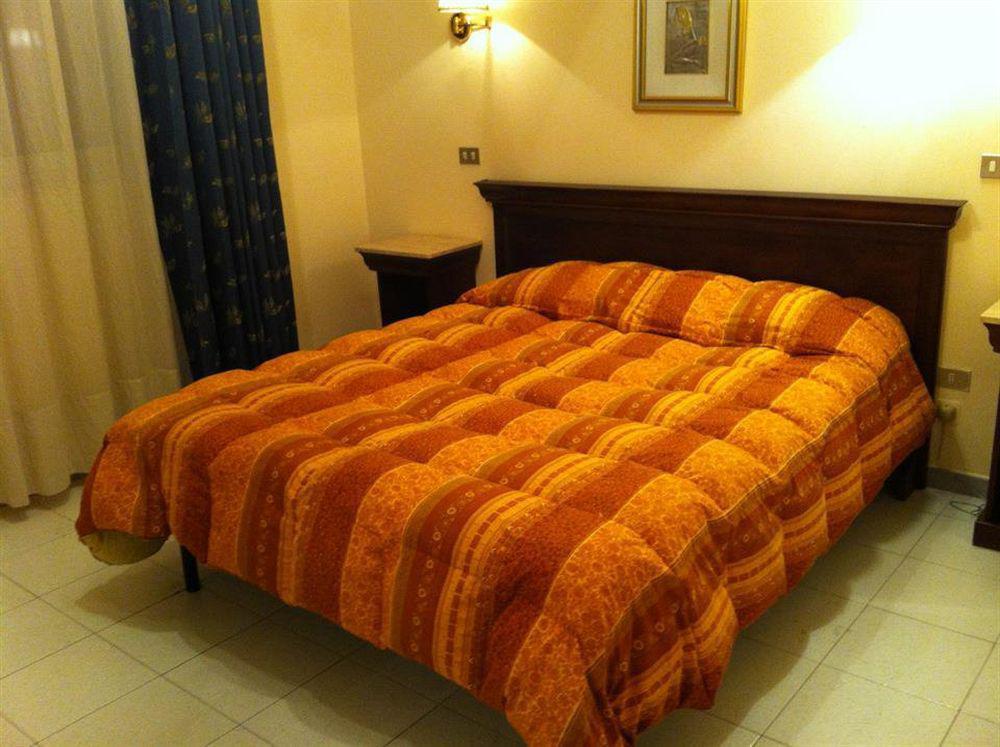 Hotel Cappello Lecce Zewnętrze zdjęcie