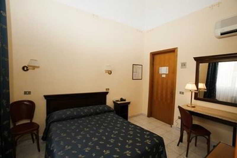 Hotel Cappello Lecce Zewnętrze zdjęcie
