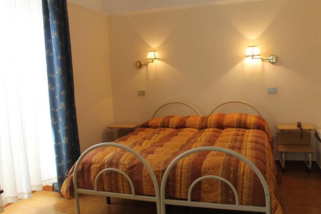 Hotel Cappello Lecce Zewnętrze zdjęcie